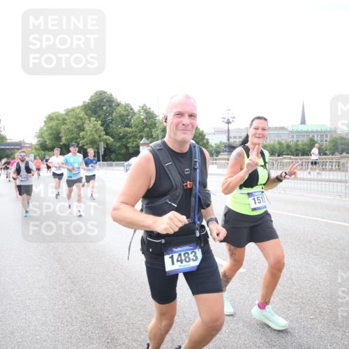 29.06.2025 - hella hamburg halbmarathon Jannik Wohlers http://msf.ph/oto/8148013 29.06.2025 10:09:13 Lombardsbrücke 1456, 1483, 1513, 1823, 8090, 8685, 9297, 9306, 9988, 12509, 13739, 15697, 16688, 16918, 17630, 18440, 19166, 19242 meine-sportfotos.de