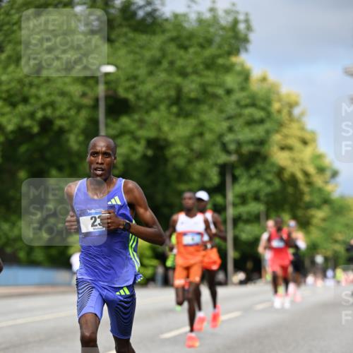 29.06.2025 - hella hamburg halbmarathon Dr. Thomas Lammeyer http://msf.ph/oto/8148040 29.06.2025 09:33:51 Kennedybrücke 2, 4, 5, 6, 7, 8, 9, 10, 11, 13, 16, 22, 23, 25, 59 meine-sportfotos.de
