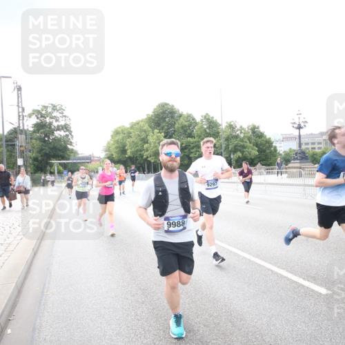 29.06.2025 - hella hamburg halbmarathon Jannik Wohlers http://msf.ph/oto/8148044 29.06.2025 10:09:15 Lombardsbrücke 1456, 1483, 1513, 1823, 8090, 8685, 9297, 9306, 9988, 12255, 12509, 13739, 15697, 16688, 16918, 17630, 18076, 18440, 19242 meine-sportfotos.de