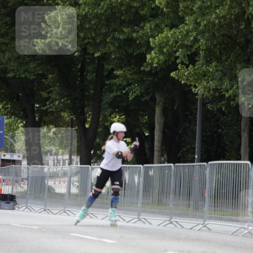 29.06.2025 - hella hamburg halbmarathon Jannik Wohlers http://msf.ph/oto/8148083 29.06.2025 09:10:39 Lombardsbrücke  meine-sportfotos.de