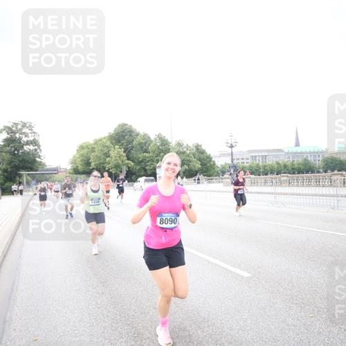 29.06.2025 - hella hamburg halbmarathon Jannik Wohlers http://msf.ph/oto/8148098 29.06.2025 10:09:17 Lombardsbrücke 1052, 1456, 1483, 1513, 1823, 7058, 8090, 8685, 9150, 9297, 9306, 9988, 12255, 12509, 13739, 16191, 16688, 16918, 17630, 18076, 18440, 19242 meine-sportfotos.de