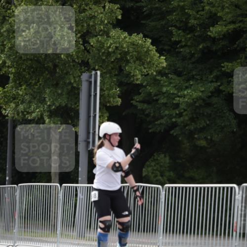 29.06.2025 - hella hamburg halbmarathon Jannik Wohlers http://msf.ph/oto/8148119 29.06.2025 09:10:42 Lombardsbrücke  meine-sportfotos.de