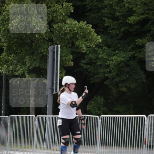 29.06.2025 - hella hamburg halbmarathon Jannik Wohlers http://msf.ph/oto/8148123 29.06.2025 09:10:42 Lombardsbrücke  meine-sportfotos.de