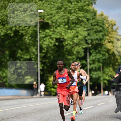 29.06.2025 - hella hamburg halbmarathon Dr. Thomas Lammeyer http://msf.ph/oto/8148125 29.06.2025 09:33:54 Kennedybrücke 2, 4, 5, 6, 7, 8, 9, 10, 11, 13, 16, 22, 23, 25, 59 meine-sportfotos.de