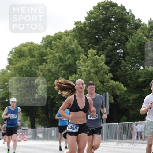 29.06.2025 - hella hamburg halbmarathon Jannik Wohlers http://msf.ph/oto/8148126 29.06.2025 10:12:00 Lombardsbrücke 1610, 1785, 1850, 2661, 2963, 2964, 3182, 3248, 3262, 3746, 4453, 4499, 4554, 5166, 5176, 5597, 5598, 6822, 6871, 6966, 7014, 7474, 9253, 9254, 9405, 10581, 10685, 11509, 14313, 14863, 14868, 16379, 16473, 18493 meine-sportfotos.de