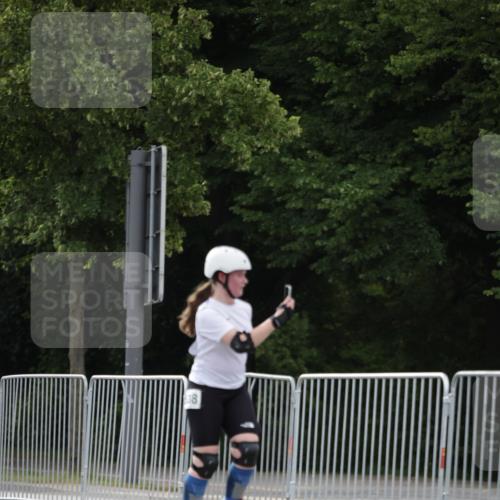 29.06.2025 - hella hamburg halbmarathon Jannik Wohlers http://msf.ph/oto/8148139 29.06.2025 09:10:42 Lombardsbrücke  meine-sportfotos.de