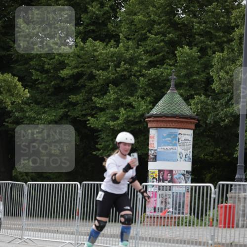 29.06.2025 - hella hamburg halbmarathon Jannik Wohlers http://msf.ph/oto/8148156 29.06.2025 09:10:44 Lombardsbrücke  meine-sportfotos.de