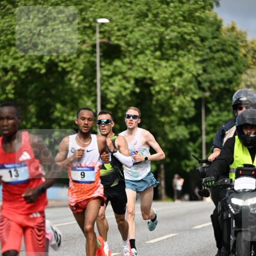 29.06.2025 - hella hamburg halbmarathon Dr. Thomas Lammeyer http://msf.ph/oto/8148165 29.06.2025 09:33:55 Kennedybrücke 2, 4, 5, 6, 7, 8, 9, 10, 11, 13, 16, 22, 23, 25, 59 meine-sportfotos.de