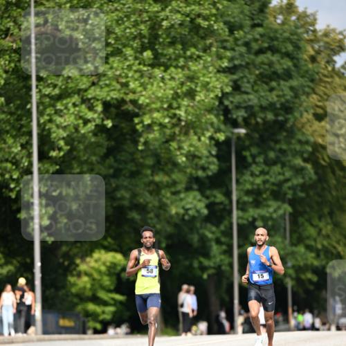 29.06.2025 - hella hamburg halbmarathon Dr. Thomas Lammeyer http://msf.ph/oto/8148180 29.06.2025 09:34:10 Kennedybrücke 15, 20 meine-sportfotos.de