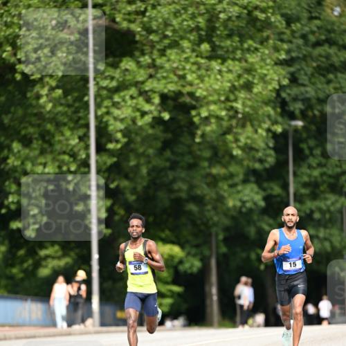 29.06.2025 - hella hamburg halbmarathon Dr. Thomas Lammeyer http://msf.ph/oto/8148225 29.06.2025 09:34:11 Kennedybrücke 15, 20 meine-sportfotos.de