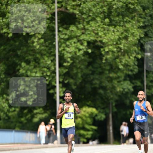 29.06.2025 - hella hamburg halbmarathon Dr. Thomas Lammeyer http://msf.ph/oto/8148237 29.06.2025 09:34:11 Kennedybrücke 15, 20 meine-sportfotos.de