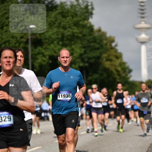 29.06.2025 - hella hamburg halbmarathon Dr. Thomas Lammeyer http://msf.ph/oto/8148284 29.06.2025 10:06:08 Kennedybrücke 1184, 1329, 1364, 1432, 1453, 1729, 1881, 1940, 2323, 3169, 3199, 4286, 4328, 4649, 5547, 5763, 6322, 6327, 6438, 7031, 9156, 9353, 9741, 9928, 10177, 10882 meine-sportfotos.de