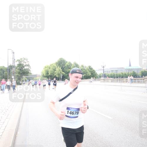 29.06.2025 - hella hamburg halbmarathon Jannik Wohlers http://msf.ph/oto/8148294 29.06.2025 10:10:10 Lombardsbrücke 1573, 4389, 5440, 5990, 5991, 7250, 7685, 9681, 9816, 11180, 11355, 11887, 11904, 11905, 12008, 12629, 13825, 13901, 14679, 14822, 15409, 16166, 16344, 17730, 19023 meine-sportfotos.de