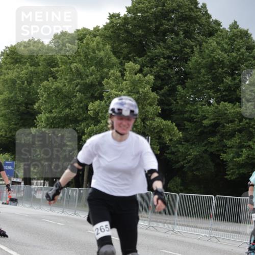 29.06.2025 - hella hamburg halbmarathon Jannik Wohlers http://msf.ph/oto/8148307 29.06.2025 09:10:51 Lombardsbrücke  meine-sportfotos.de