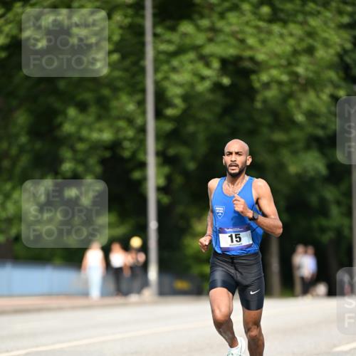 29.06.2025 - hella hamburg halbmarathon Dr. Thomas Lammeyer http://msf.ph/oto/8148356 29.06.2025 09:34:13 Kennedybrücke 15, 20 meine-sportfotos.de