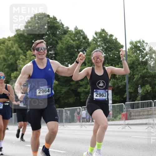 29.06.2025 - hella hamburg halbmarathon Jannik Wohlers http://msf.ph/oto/8148358 29.06.2025 10:12:05 Lombardsbrücke 1249, 1610, 1785, 1850, 2963, 2964, 3182, 3248, 3262, 3746, 4453, 4499, 4554, 5166, 5176, 5597, 5598, 6822, 6871, 6966, 7014, 8971, 9254, 9405, 10581, 10685, 13566, 13816, 14540, 14863, 14868, 15369, 16473, 18178, 18493 meine-sportfotos.de