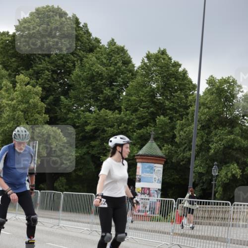 29.06.2025 - hella hamburg halbmarathon Jannik Wohlers http://msf.ph/oto/8148416 29.06.2025 09:10:57 Lombardsbrücke  meine-sportfotos.de