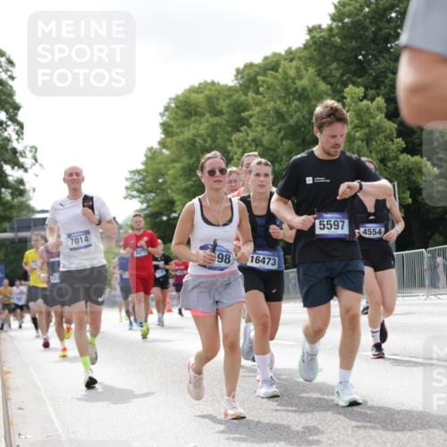 29.06.2025 - hella hamburg halbmarathon Jannik Wohlers http://msf.ph/oto/8148446 29.06.2025 10:12:07 Lombardsbrücke 1249, 1610, 1785, 1850, 2963, 2964, 3182, 3248, 3262, 4453, 4499, 4554, 5150, 5166, 5176, 5597, 5598, 6822, 6871, 6966, 7014, 8971, 9254, 9405, 10581, 10685, 12456, 13566, 13816, 14540, 14868, 15369, 16473, 18178, 18493 meine-sportfotos.de