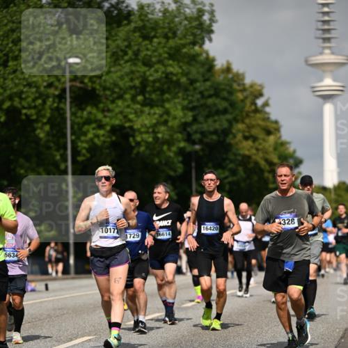 29.06.2025 - hella hamburg halbmarathon Dr. Thomas Lammeyer http://msf.ph/oto/8148474 29.06.2025 10:06:11 Kennedybrücke 1184, 1329, 1364, 1432, 1453, 1729, 1881, 1940, 2322, 2323, 3169, 3199, 4286, 4328, 4649, 4663, 5763, 6322, 6327, 6438, 7031, 7243, 9020, 9156, 9353, 9741, 9928, 10177, 10882 meine-sportfotos.de