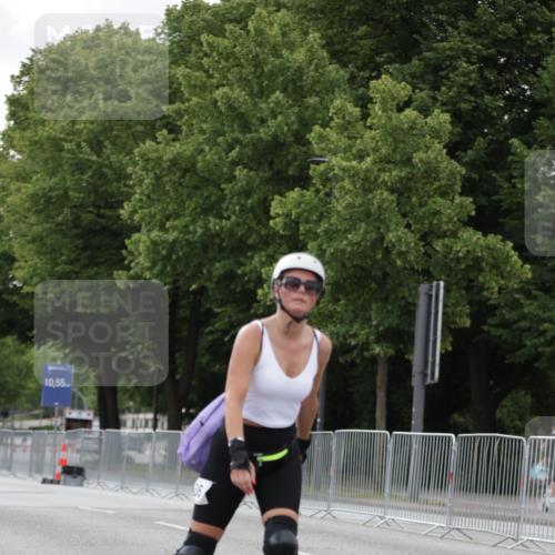 29.06.2025 - hella hamburg halbmarathon Jannik Wohlers http://msf.ph/oto/8148487 29.06.2025 09:10:59 Lombardsbrücke  meine-sportfotos.de