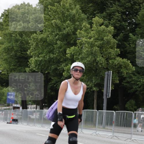 29.06.2025 - hella hamburg halbmarathon Jannik Wohlers http://msf.ph/oto/8148491 29.06.2025 09:11:00 Lombardsbrücke  meine-sportfotos.de