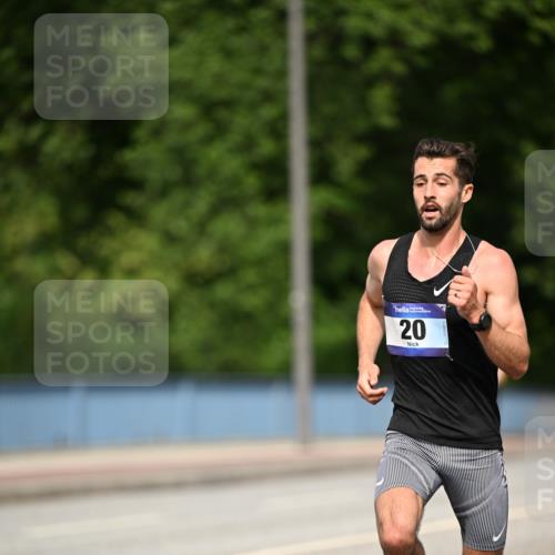 29.06.2025 - hella hamburg halbmarathon Dr. Thomas Lammeyer http://msf.ph/oto/8148516 29.06.2025 09:34:21 Kennedybrücke 15, 20 meine-sportfotos.de