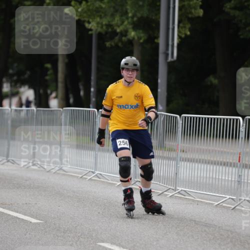 29.06.2025 - hella hamburg halbmarathon Jannik Wohlers http://msf.ph/oto/8148530 29.06.2025 09:11:36 Lombardsbrücke  meine-sportfotos.de