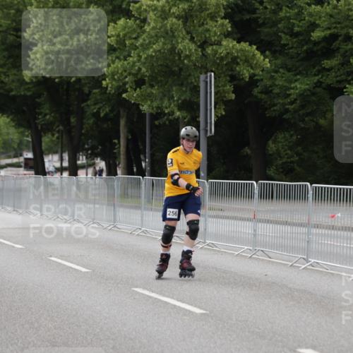 29.06.2025 - hella hamburg halbmarathon Jannik Wohlers http://msf.ph/oto/8148559 29.06.2025 09:11:37 Lombardsbrücke  meine-sportfotos.de