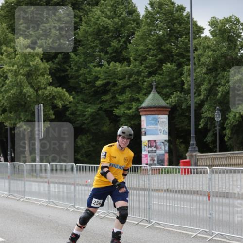 29.06.2025 - hella hamburg halbmarathon Jannik Wohlers http://msf.ph/oto/8148564 29.06.2025 09:11:38 Lombardsbrücke  meine-sportfotos.de