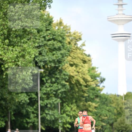 29.06.2025 - hella hamburg halbmarathon Dr. Thomas Lammeyer http://msf.ph/oto/8148579 29.06.2025 09:34:51 Kennedybrücke 14, 21 meine-sportfotos.de