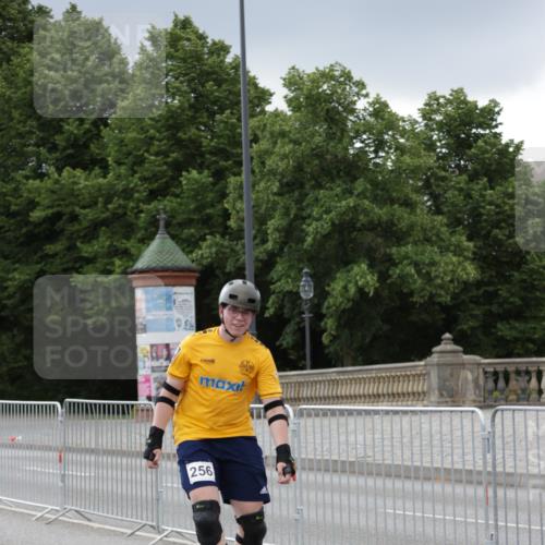 29.06.2025 - hella hamburg halbmarathon Jannik Wohlers http://msf.ph/oto/8148598 29.06.2025 09:11:39 Lombardsbrücke  meine-sportfotos.de