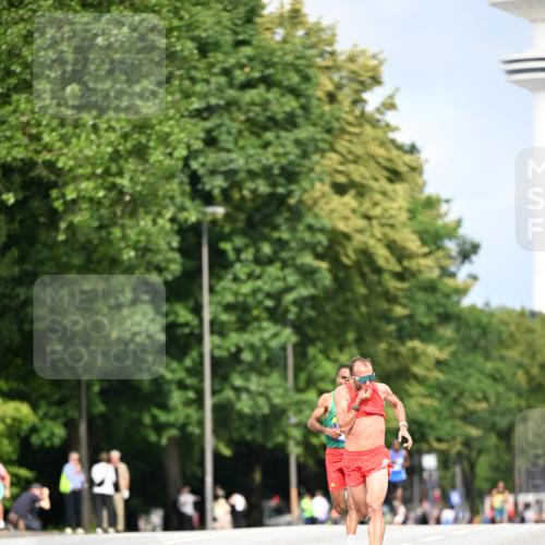 29.06.2025 - hella hamburg halbmarathon Dr. Thomas Lammeyer http://msf.ph/oto/8148610 29.06.2025 09:34:52 Kennedybrücke 14, 21 meine-sportfotos.de