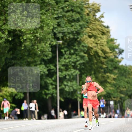 29.06.2025 - hella hamburg halbmarathon Dr. Thomas Lammeyer http://msf.ph/oto/8148621 29.06.2025 09:34:52 Kennedybrücke 14, 21 meine-sportfotos.de