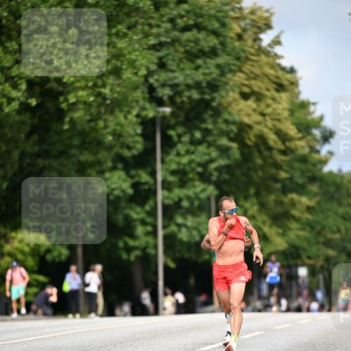29.06.2025 - hella hamburg halbmarathon Dr. Thomas Lammeyer http://msf.ph/oto/8148631 29.06.2025 09:34:53 Kennedybrücke 14, 21 meine-sportfotos.de