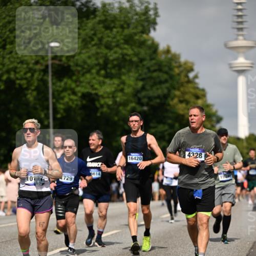 29.06.2025 - hella hamburg halbmarathon Dr. Thomas Lammeyer http://msf.ph/oto/8148639 29.06.2025 10:06:12 Kennedybrücke 1184, 1329, 1364, 1432, 1453, 1729, 1881, 1940, 2322, 2323, 3169, 3199, 4286, 4328, 4649, 4663, 5763, 6322, 6327, 7031, 7243, 9020, 9021, 9156, 9353, 9741, 9928, 10177, 10882 meine-sportfotos.de