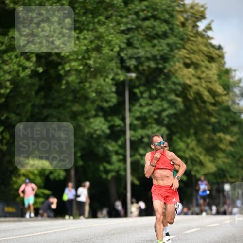 29.06.2025 - hella hamburg halbmarathon Dr. Thomas Lammeyer http://msf.ph/oto/8148649 29.06.2025 09:34:53 Kennedybrücke 14, 21 meine-sportfotos.de