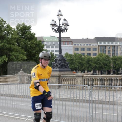 29.06.2025 - hella hamburg halbmarathon Jannik Wohlers http://msf.ph/oto/8148658 29.06.2025 09:11:39 Lombardsbrücke  meine-sportfotos.de