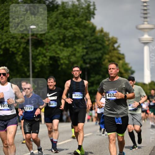 29.06.2025 - hella hamburg halbmarathon Dr. Thomas Lammeyer http://msf.ph/oto/8148664 29.06.2025 10:06:12 Kennedybrücke 1184, 1329, 1364, 1432, 1453, 1729, 1881, 1940, 2322, 2323, 3169, 3199, 4286, 4328, 4649, 4663, 5763, 6322, 6327, 7031, 7243, 9020, 9021, 9156, 9353, 9741, 9928, 10177, 10882 meine-sportfotos.de