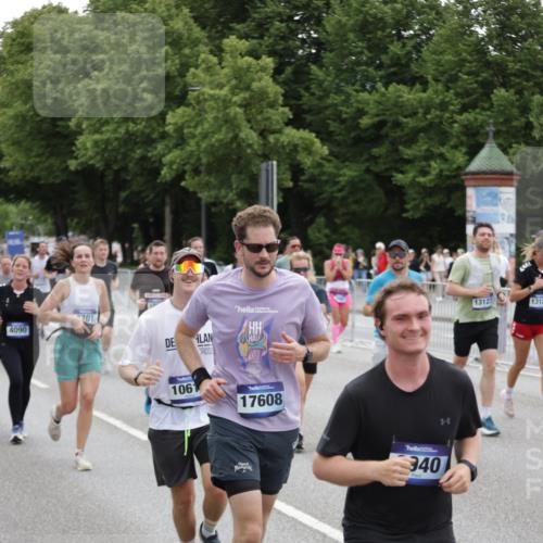 29.06.2025 - hella hamburg halbmarathon Jannik Wohlers http://msf.ph/oto/8148804 29.06.2025 10:49:43 Lombardsbrücke 1487, 1511, 3701, 3710, 3805, 4090, 4168, 5749, 5751, 5997, 6680, 6830, 7721, 7722, 7755, 8254, 9605, 9940, 10060, 10286, 10617, 11030, 11716, 11760, 12079, 13127, 13128, 13309, 13381, 13744, 13846, 14144, 14505, 15626, 15633, 16365, 16410, 16412, 16635, 17256, 18961, 19058, 19086 meine-sportfotos.de