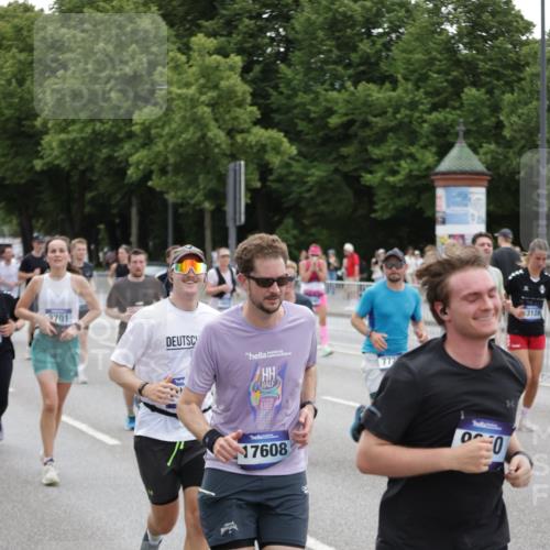 29.06.2025 - hella hamburg halbmarathon Jannik Wohlers http://msf.ph/oto/8148818 29.06.2025 10:49:43 Lombardsbrücke 1487, 1511, 3701, 3710, 3805, 4090, 4168, 5749, 5751, 5997, 6680, 6830, 7721, 7722, 7755, 8254, 9605, 9940, 10060, 10286, 10617, 11030, 11716, 11760, 12079, 13127, 13128, 13309, 13381, 13744, 13846, 14144, 14505, 15626, 15633, 16365, 16410, 16412, 16635, 17256, 18961, 19058, 19086 meine-sportfotos.de
