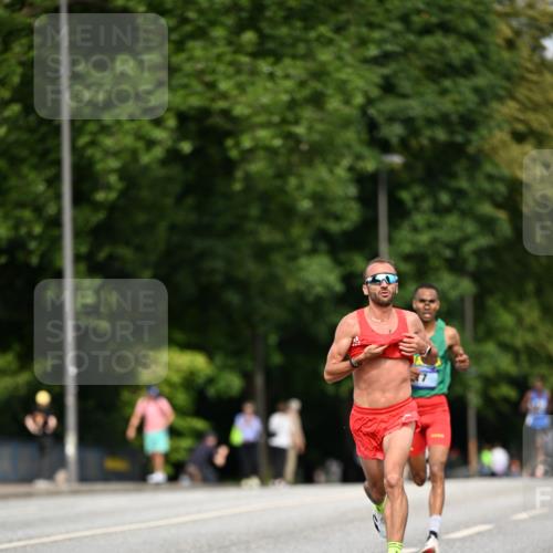 29.06.2025 - hella hamburg halbmarathon Dr. Thomas Lammeyer http://msf.ph/oto/8148871 29.06.2025 09:34:54 Kennedybrücke 14, 21 meine-sportfotos.de