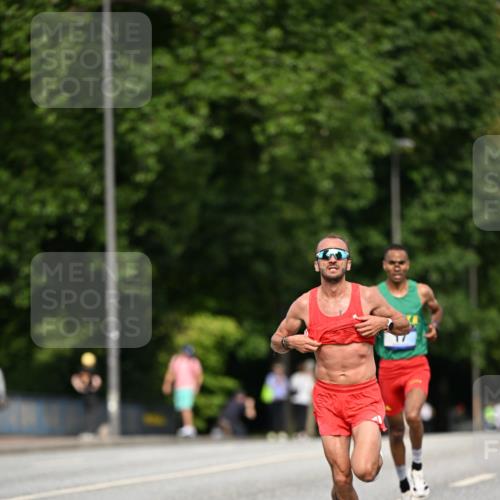 29.06.2025 - hella hamburg halbmarathon Dr. Thomas Lammeyer http://msf.ph/oto/8148892 29.06.2025 09:34:55 Kennedybrücke 14, 21 meine-sportfotos.de