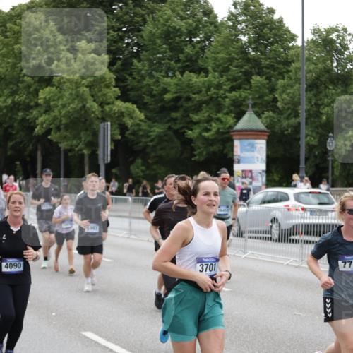 29.06.2025 - hella hamburg halbmarathon Jannik Wohlers http://msf.ph/oto/8148930 29.06.2025 10:49:45 Lombardsbrücke 1487, 1511, 3701, 3710, 3805, 3897, 4090, 4168, 5749, 5751, 5997, 6680, 6830, 7721, 7722, 7755, 8254, 9605, 9940, 10060, 10286, 10617, 11030, 11426, 11716, 11760, 12079, 13127, 13128, 13309, 13381, 13744, 13846, 14144, 14505, 14940, 15626, 15633, 16365, 16410, 16412, 16635, 17256, 18961, 19058, 19086 meine-sportfotos.de