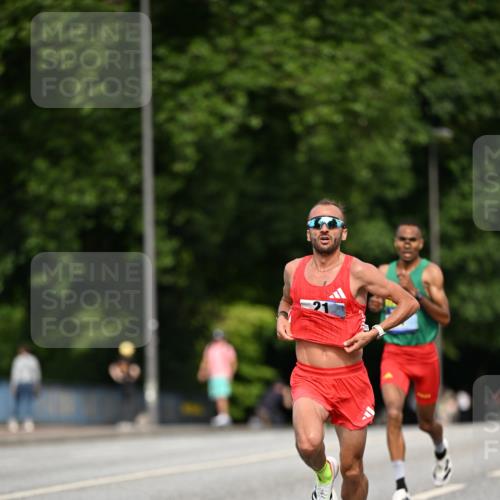 29.06.2025 - hella hamburg halbmarathon Dr. Thomas Lammeyer http://msf.ph/oto/8148931 29.06.2025 09:34:55 Kennedybrücke 14, 21 meine-sportfotos.de