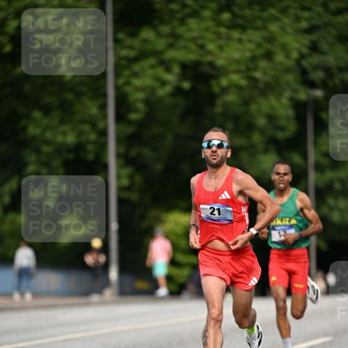 29.06.2025 - hella hamburg halbmarathon Dr. Thomas Lammeyer http://msf.ph/oto/8148937 29.06.2025 09:34:55 Kennedybrücke 14, 21 meine-sportfotos.de