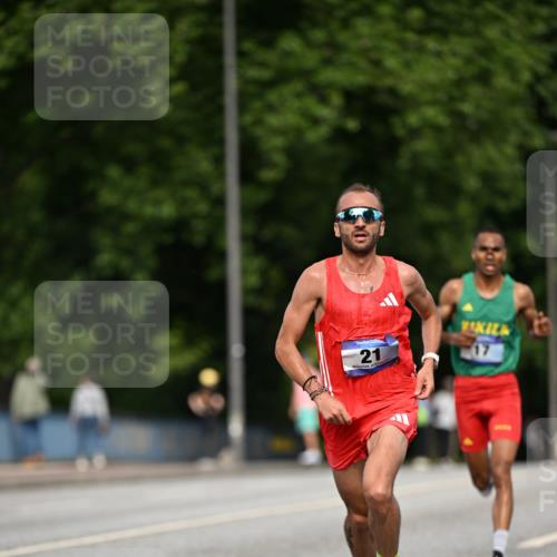 29.06.2025 - hella hamburg halbmarathon Dr. Thomas Lammeyer http://msf.ph/oto/8148953 29.06.2025 09:34:55 Kennedybrücke 14, 21 meine-sportfotos.de