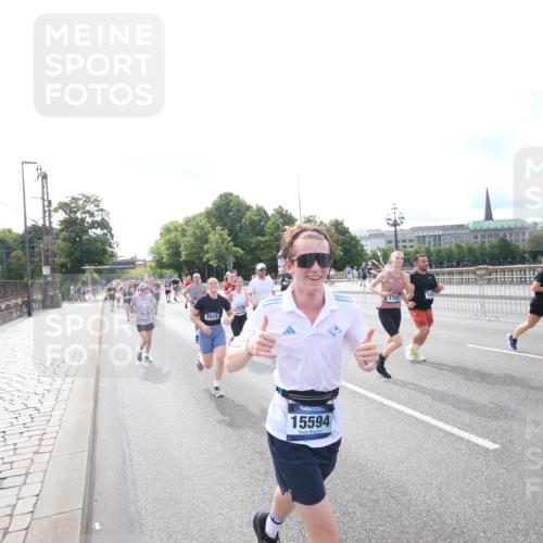 29.06.2025 - hella hamburg halbmarathon Jannik Wohlers http://msf.ph/oto/8148998 29.06.2025 10:18:47 Lombardsbrücke 1718, 1755, 2096, 2311, 2589, 2802, 3105, 3118, 5034, 5080, 5098, 5178, 5323, 5429, 6194, 6249, 6477, 6482, 6542, 6736, 8761, 8778, 9252, 9652, 9756, 9757, 10039, 10124, 10129, 10966, 11247, 11602, 11743, 12007, 12619, 12621, 13180, 13204, 13424, 13544, 13984, 14000, 14236, 14353, 14593, 15594, 15780, 16142, 16168, 16490, 16613, 16631, 16925, 17166, 17187, 17238, 17294, 17510, 17721, 17736, 17737, 18151, 18568, 18591 meine-sportfotos.de