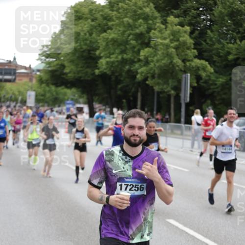29.06.2025 - hella hamburg halbmarathon Jannik Wohlers http://msf.ph/oto/8149139 29.06.2025 10:49:50 Lombardsbrücke 2047, 3203, 3680, 3701, 3710, 3805, 3897, 4090, 4168, 5119, 5997, 6680, 6830, 7721, 7722, 7755, 8254, 9605, 9940, 10060, 10286, 10617, 11030, 11426, 11696, 11716, 11760, 12079, 13127, 13128, 13381, 13744, 13846, 13887, 14144, 14505, 14940, 15230, 15626, 16410, 16412, 16635, 17256, 18961, 19058, 19086 meine-sportfotos.de