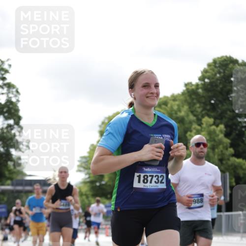 29.06.2025 - hella hamburg halbmarathon Jannik Wohlers http://msf.ph/oto/8149196 29.06.2025 10:12:48 Lombardsbrücke 1747, 2961, 3218, 3360, 3728, 6489, 7873, 8398, 8405, 8913, 9141, 9527, 12492, 15922, 16030, 16255, 16437, 17699, 17988, 18048, 18320, 18732, 18754 meine-sportfotos.de