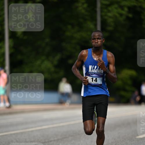 29.06.2025 - hella hamburg halbmarathon Dr. Thomas Lammeyer http://msf.ph/oto/8149210 29.06.2025 09:35:07 Kennedybrücke 14, 19, 21 meine-sportfotos.de